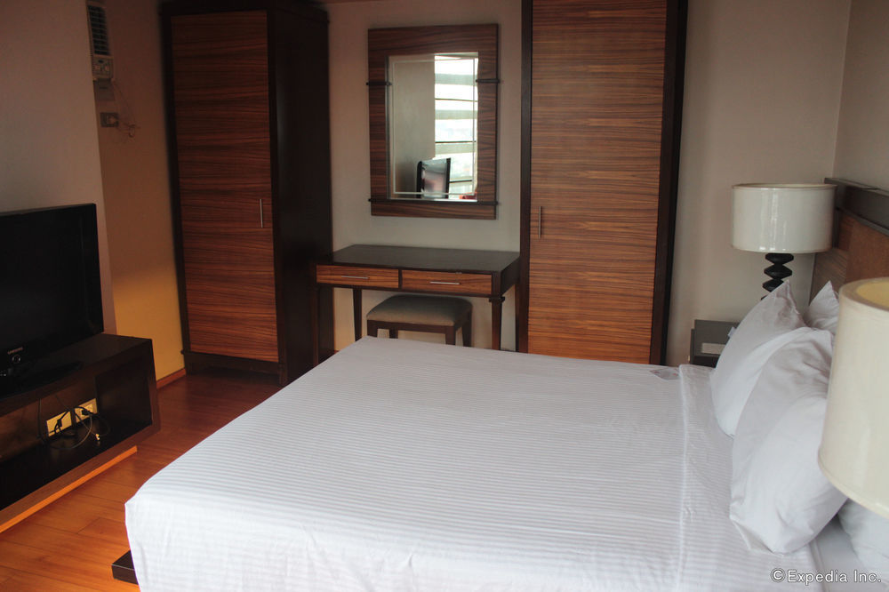 Soleste Suites Quezon City Buitenkant foto