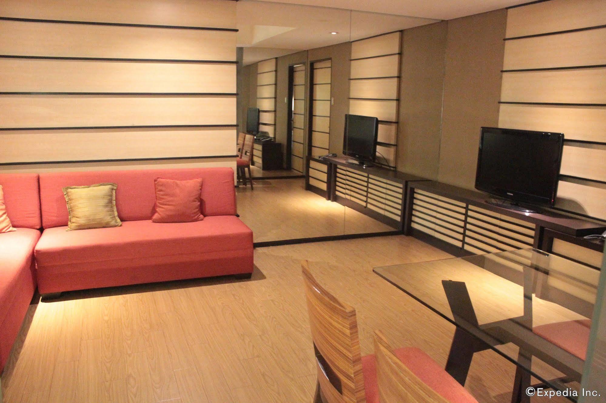 Soleste Suites Quezon City Buitenkant foto